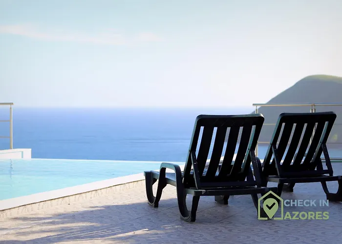 Casa Na Serretinha Com Piscina E Vista Ilheus * Angra do Heroísmo